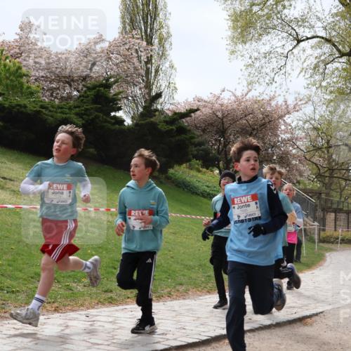 25.04.2026 - Das Zehntel Zöllner http://msf.ph/oto/9583029 25.04.2026 10:38:33 Laufen 7695 meine-sportfotos.de