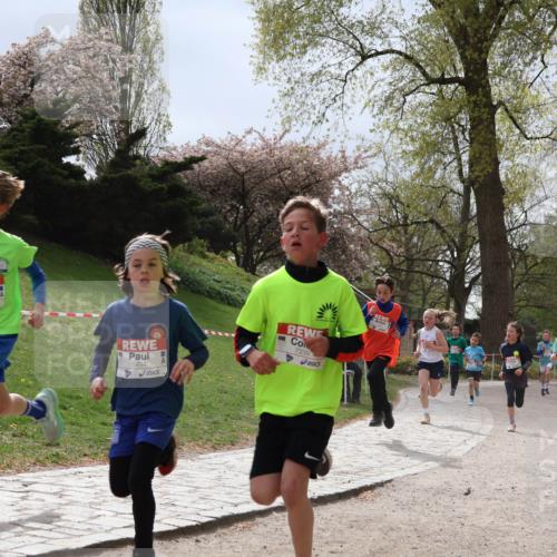 25.04.2026 - Das Zehntel Zöllner http://msf.ph/oto/9583063 25.04.2026 10:38:39 Laufen 7619, 5309, 5454, 7239 meine-sportfotos.de