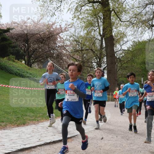 25.04.2026 - Das Zehntel Zöllner http://msf.ph/oto/9583078 25.04.2026 10:38:49 Laufen 6317, 10 meine-sportfotos.de