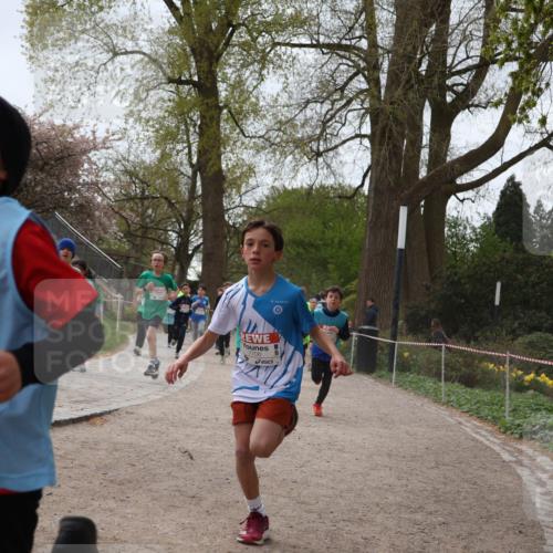 25.04.2026 - Das Zehntel Zöllner http://msf.ph/oto/9583131 25.04.2026 10:39:17 Laufen 7864, 7706 meine-sportfotos.de