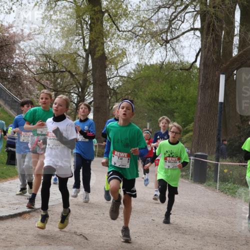 25.04.2026 - Das Zehntel Zöllner http://msf.ph/oto/9583140 25.04.2026 10:39:21 Laufen 6518 meine-sportfotos.de