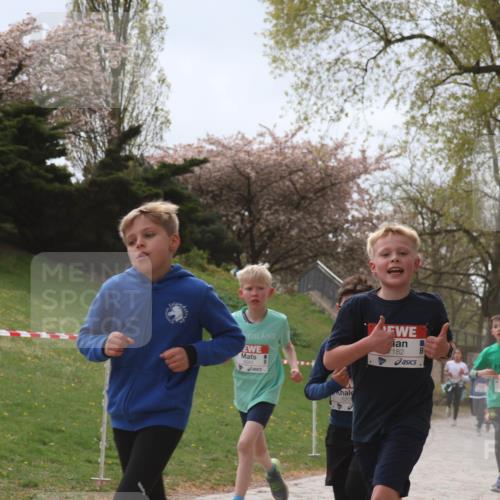 25.04.2026 - Das Zehntel Zöllner http://msf.ph/oto/9583154 25.04.2026 10:39:28 Laufen 6208, 182 meine-sportfotos.de
