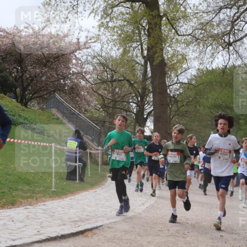 25.04.2026 - Das Zehntel Zöllner http://msf.ph/oto/9583156 25.04.2026 10:39:29 Laufen 6208 meine-sportfotos.de