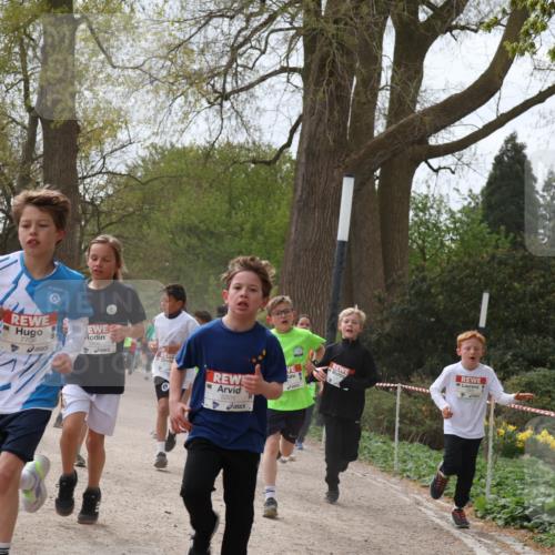 25.04.2026 - Das Zehntel Zöllner http://msf.ph/oto/9583162 25.04.2026 10:39:32 Laufen 7704, 5566, 5391 meine-sportfotos.de