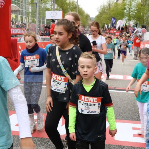 25.04.2026 - Das Zehntel Strokosch-Dieckow http://msf.ph/oto/9583170 25.04.2026 10:58:06 Ziel 5290, 5308, 5384, 5401, 5419, 5437, 5451, 5463, 5839, 5861, 6004, 6228, 6234, 6235, 6413, 6737, 6820, 6852, 6861, 6873, 7065, 7079, 7224, 7302, 7406, 7497, 7509, 7537, 7553, 7557, 7607, 7861, 7987, 5290, 5308, 5384, 5401, 5419, 5437, 5451, 5463, 5839, 5861, 6004, 6228, 6234, 6235, 6413, 6737, 6820, 6852, 6861, 6873, 7065, 7079, 7224, 7302, 7406, 7497, 7509, 7537, 7553, 7557, 7607, 7861, 7987 meine-sportfotos.de