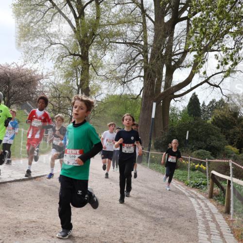 25.04.2026 - Das Zehntel Zöllner http://msf.ph/oto/9583188 25.04.2026 10:39:49 Laufen 8040, 7968 meine-sportfotos.de