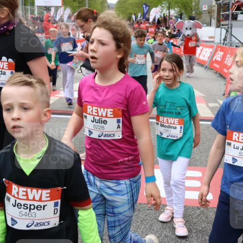 25.04.2026 - Das Zehntel Strokosch-Dieckow http://msf.ph/oto/9583198 25.04.2026 10:58:07 Ziel 5384, 5401, 5419, 5437, 5451, 5821, 5839, 5861, 6004, 6228, 6234, 6235, 6413, 6737, 6852, 6861, 7065, 7079, 7224, 7406, 7497, 7509, 7537, 7553, 7557, 7607, 7861, 7926, 7987, 5384, 5401, 5419, 5437, 5451, 5821, 5839, 5861, 6004, 6228, 6234, 6235, 6413, 6737, 6852, 6861, 7065, 7079, 7224, 7406, 7497, 7509, 7537, 7553, 7557, 7607, 7861, 7926, 7987 meine-sportfotos.de