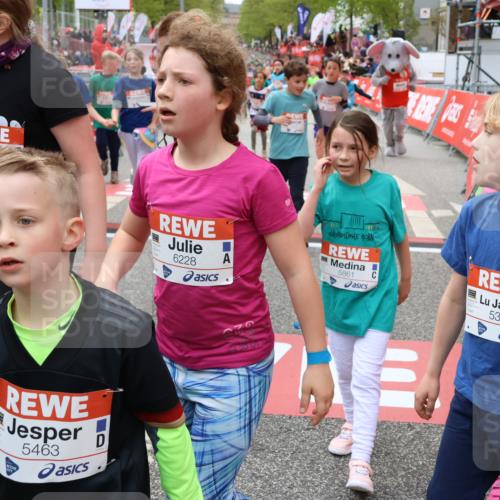 25.04.2026 - Das Zehntel Strokosch-Dieckow http://msf.ph/oto/9583206 25.04.2026 10:58:07 Ziel 5384, 5401, 5419, 5437, 5451, 5821, 5839, 5861, 6004, 6228, 6234, 6235, 6413, 6737, 6852, 6861, 7065, 7079, 7224, 7406, 7497, 7509, 7537, 7553, 7557, 7607, 7861, 7926, 7987, 5384, 5401, 5419, 5437, 5451, 5821, 5839, 5861, 6004, 6228, 6234, 6235, 6413, 6737, 6852, 6861, 7065, 7079, 7224, 7406, 7497, 7509, 7537, 7553, 7557, 7607, 7861, 7926, 7987 meine-sportfotos.de
