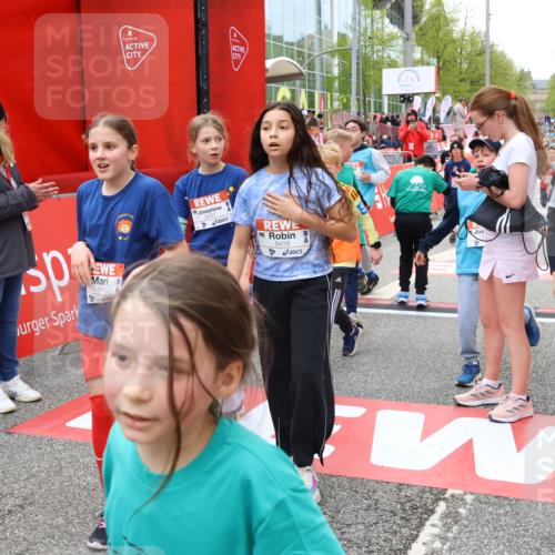 25.04.2026 - Das Zehntel Strokosch-Dieckow http://msf.ph/oto/9583243 25.04.2026 10:58:10 Ziel 5401, 5409, 5419, 5437, 5451, 5804, 5821, 5830, 5831, 5839, 6004, 6228, 6235, 6330, 6737, 6751, 6861, 7065, 7079, 7224, 7406, 7537, 7560, 7853, 7926, 7987, 8020, 5401, 5409, 5419, 5437, 5451, 5804, 5821, 5830, 5831, 5839, 6004, 6228, 6235, 6330, 6737, 6751, 6861, 7065, 7079, 7224, 7406, 7537, 7560, 7853, 7926, 7987, 8020 meine-sportfotos.de