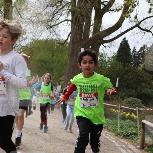 25.04.2026 - Das Zehntel Zöllner http://msf.ph/oto/9583261 25.04.2026 10:40:23 Laufen 5089, 7148 meine-sportfotos.de