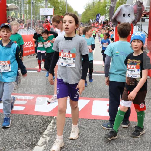 25.04.2026 - Das Zehntel Strokosch-Dieckow http://msf.ph/oto/9583292 25.04.2026 10:58:11 Ziel 5409, 5419, 5437, 5451, 5804, 5821, 5830, 5831, 6004, 6169, 6175, 6235, 6330, 6751, 6861, 7065, 7079, 7406, 7537, 7560, 7853, 7926, 7987, 8020, 5409, 5419, 5437, 5451, 5804, 5821, 5830, 5831, 6004, 6169, 6175, 6235, 6330, 6751, 6861, 7065, 7079, 7406, 7537, 7560, 7853, 7926, 7987, 8020 meine-sportfotos.de