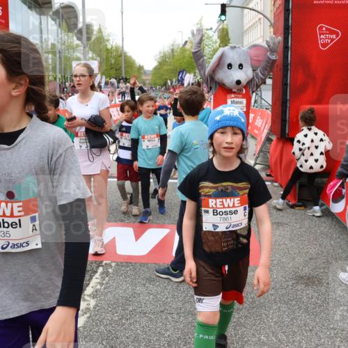 25.04.2026 - Das Zehntel Strokosch-Dieckow http://msf.ph/oto/9583315 25.04.2026 10:58:12 Ziel 5302, 5409, 5419, 5437, 5451, 5804, 5821, 5830, 5831, 6169, 6175, 6235, 6330, 6751, 7406, 7537, 7560, 7853, 7926, 7987, 8020, 5302, 5409, 5419, 5437, 5451, 5804, 5821, 5830, 5831, 6169, 6175, 6235, 6330, 6751, 7406, 7537, 7560, 7853, 7926, 7987, 8020 meine-sportfotos.de