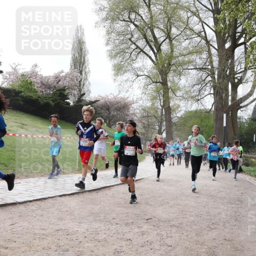 25.04.2026 - Das Zehntel Zöllner http://msf.ph/oto/9583335 25.04.2026 10:40:38 Laufen 10 meine-sportfotos.de