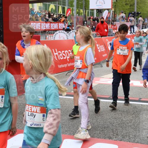 25.04.2026 - Das Zehntel Strokosch-Dieckow http://msf.ph/oto/9583361 25.04.2026 10:58:20 Ziel 5013, 5093, 5302, 5374, 5417, 5442, 5619, 5678, 5818, 5955, 5967, 6134, 6630, 7134, 7222, 7396, 7398, 7401, 7455, 7464, 8046, 8047, 5013, 5093, 5302, 5374, 5417, 5442, 5619, 5678, 5818, 5955, 5967, 6134, 6630, 7134, 7222, 7396, 7398, 7401, 7455, 7464, 8046, 8047 meine-sportfotos.de