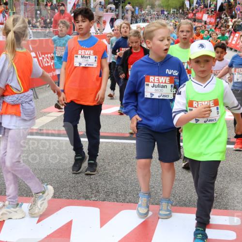 25.04.2026 - Das Zehntel Strokosch-Dieckow http://msf.ph/oto/9583386 25.04.2026 10:58:21 Ziel 5013, 5047, 5093, 5333, 5374, 5417, 5442, 5619, 5678, 5818, 5955, 5967, 6134, 6630, 7134, 7222, 7396, 7398, 7401, 7455, 7464, 8046, 8047, 5013, 5047, 5093, 5333, 5374, 5417, 5442, 5619, 5678, 5818, 5955, 5967, 6134, 6630, 7134, 7222, 7396, 7398, 7401, 7455, 7464, 8046, 8047 meine-sportfotos.de