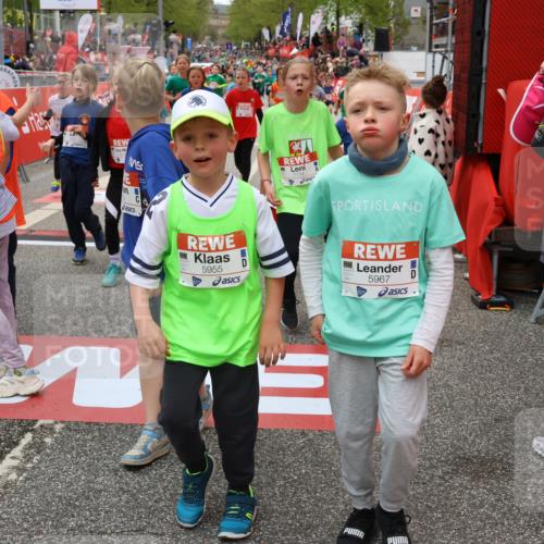 25.04.2026 - Das Zehntel Strokosch-Dieckow http://msf.ph/oto/9583409 25.04.2026 10:58:22 Ziel 5013, 5047, 5093, 5333, 5417, 5442, 5528, 5619, 5678, 5818, 5955, 5967, 6120, 6134, 6630, 7134, 7222, 7396, 7398, 7401, 7455, 7464, 7506, 7958, 5013, 5047, 5093, 5333, 5417, 5442, 5528, 5619, 5678, 5818, 5955, 5967, 6120, 6134, 6630, 7134, 7222, 7396, 7398, 7401, 7455, 7464, 7506, 7958 meine-sportfotos.de