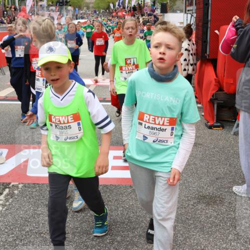 25.04.2026 - Das Zehntel Strokosch-Dieckow http://msf.ph/oto/9583427 25.04.2026 10:58:22 Ziel 5013, 5047, 5093, 5333, 5417, 5442, 5528, 5619, 5678, 5818, 5955, 5967, 6120, 6134, 6630, 7134, 7222, 7396, 7398, 7401, 7455, 7464, 7506, 7958, 5013, 5047, 5093, 5333, 5417, 5442, 5528, 5619, 5678, 5818, 5955, 5967, 6120, 6134, 6630, 7134, 7222, 7396, 7398, 7401, 7455, 7464, 7506, 7958 meine-sportfotos.de