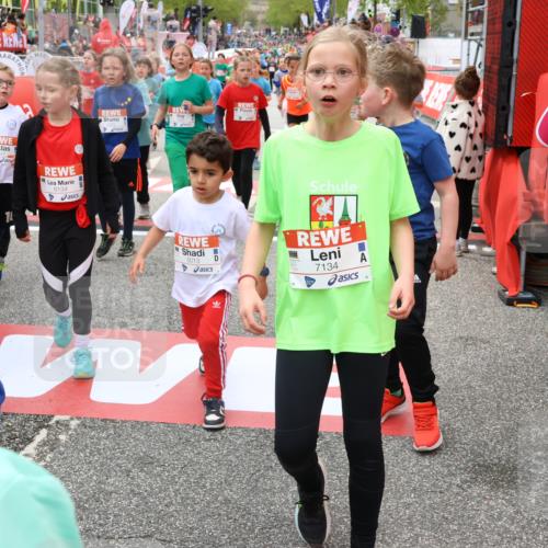 25.04.2026 - Das Zehntel Strokosch-Dieckow http://msf.ph/oto/9583445 25.04.2026 10:58:24 Ziel 5013, 5047, 5333, 5338, 5417, 5442, 5528, 5540, 5619, 5818, 5955, 5967, 6120, 6134, 6138, 6630, 6639, 6877, 6901, 7070, 7134, 7222, 7374, 7377, 7396, 7398, 7401, 7427, 7506, 7682, 7798, 7958, 5013, 5047, 5333, 5338, 5417, 5442, 5528, 5540, 5619, 5818, 5955, 5967, 6120, 6134, 6138, 6630, 6639, 6877, 6901, 7070, 7134, 7222, 7374, 7377, 7396, 7398, 7401, 7427, 7506, 7682, 7798, 7958 meine-sportfotos.de