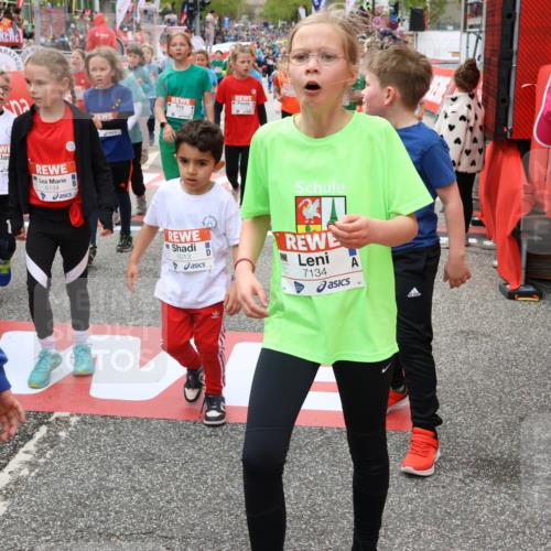 25.04.2026 - Das Zehntel Strokosch-Dieckow http://msf.ph/oto/9583455 25.04.2026 10:58:24 Ziel 5013, 5047, 5333, 5338, 5417, 5442, 5528, 5540, 5619, 5818, 5955, 5967, 6120, 6134, 6138, 6630, 6639, 6877, 6901, 7070, 7134, 7222, 7374, 7377, 7396, 7398, 7401, 7427, 7506, 7682, 7798, 7958, 5013, 5047, 5333, 5338, 5417, 5442, 5528, 5540, 5619, 5818, 5955, 5967, 6120, 6134, 6138, 6630, 6639, 6877, 6901, 7070, 7134, 7222, 7374, 7377, 7396, 7398, 7401, 7427, 7506, 7682, 7798, 7958 meine-sportfotos.de