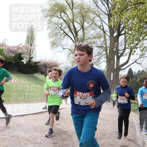 25.04.2026 - Das Zehntel Zöllner http://msf.ph/oto/9583464 25.04.2026 10:40:49 Laufen 5415 meine-sportfotos.de