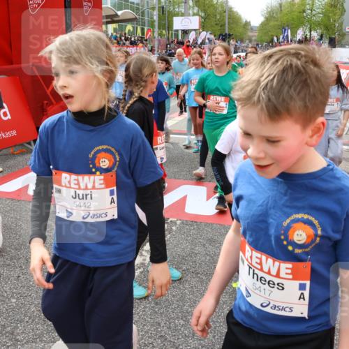 25.04.2026 - Das Zehntel Strokosch-Dieckow http://msf.ph/oto/9583494 25.04.2026 10:58:26 Ziel 5013, 5047, 5333, 5338, 5417, 5442, 5522, 5528, 5540, 5546, 5619, 5818, 6120, 6134, 6138, 6622, 6639, 6728, 6877, 6901, 7070, 7134, 7374, 7377, 7396, 7427, 7506, 7682, 7798, 7958, 5013, 5047, 5333, 5338, 5417, 5442, 5522, 5528, 5540, 5546, 5619, 5818, 6120, 6134, 6138, 6622, 6639, 6728, 6877, 6901, 7070, 7134, 7374, 7377, 7396, 7427, 7506, 7682, 7798, 7958 meine-sportfotos.de