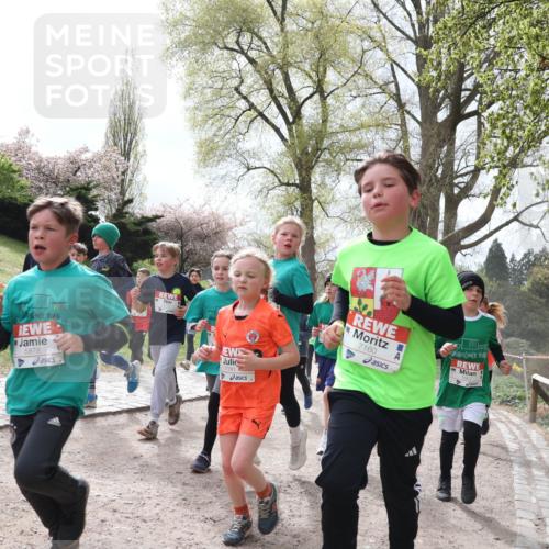 25.04.2026 - Das Zehntel Zöllner http://msf.ph/oto/9583521 25.04.2026 10:41:01 Laufen 5878, 7181, 7160 meine-sportfotos.de
