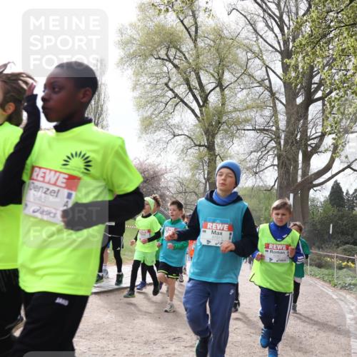 25.04.2026 - Das Zehntel Zöllner http://msf.ph/oto/9583549 25.04.2026 10:41:14 Laufen 7245, 5781 meine-sportfotos.de