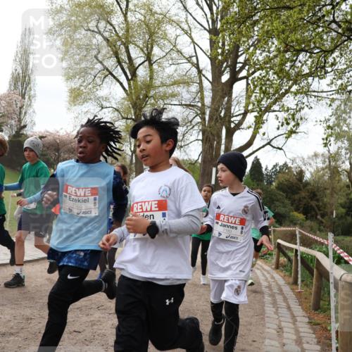 25.04.2026 - Das Zehntel Zöllner http://msf.ph/oto/9583631 25.04.2026 10:41:47 Laufen 5088, 7665, 7183 meine-sportfotos.de