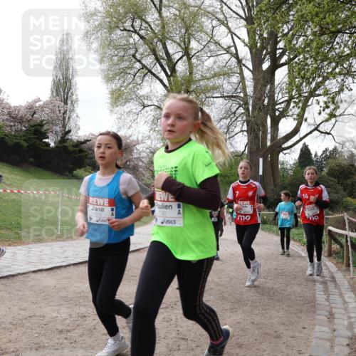 25.04.2026 - Das Zehntel Zöllner http://msf.ph/oto/9583659 25.04.2026 10:41:58 Laufen 6074, 7130, 14, 30 meine-sportfotos.de