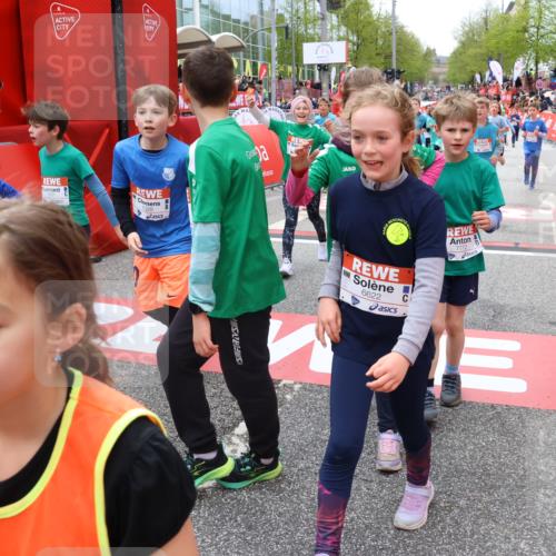 25.04.2026 - Das Zehntel Strokosch-Dieckow http://msf.ph/oto/9583662 25.04.2026 10:58:31 Ziel 5338, 5430, 5522, 5540, 5545, 5546, 5547, 5806, 5815, 5832, 5837, 6138, 6328, 6335, 6338, 6418, 6622, 6625, 6639, 6728, 6877, 6901, 7070, 7374, 7377, 7427, 7682, 7772, 7798, 7867, 8029, 5338, 5430, 5522, 5540, 5545, 5546, 5547, 5806, 5815, 5832, 5837, 6138, 6328, 6335, 6338, 6418, 6622, 6625, 6639, 6728, 6877, 6901, 7070, 7374, 7377, 7427, 7682, 7772, 7798, 7867, 8029 meine-sportfotos.de