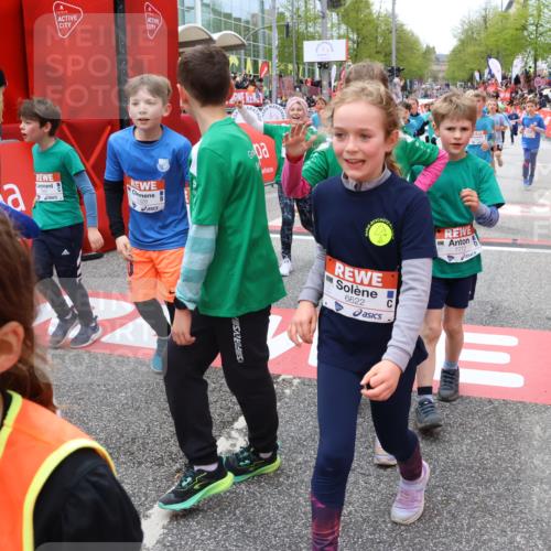 25.04.2026 - Das Zehntel Strokosch-Dieckow http://msf.ph/oto/9583674 25.04.2026 10:58:31 Ziel 5338, 5430, 5522, 5540, 5545, 5546, 5547, 5806, 5815, 5832, 5837, 6138, 6328, 6335, 6338, 6418, 6622, 6625, 6639, 6728, 6877, 6901, 7070, 7374, 7377, 7427, 7682, 7772, 7798, 7867, 8029, 5338, 5430, 5522, 5540, 5545, 5546, 5547, 5806, 5815, 5832, 5837, 6138, 6328, 6335, 6338, 6418, 6622, 6625, 6639, 6728, 6877, 6901, 7070, 7374, 7377, 7427, 7682, 7772, 7798, 7867, 8029 meine-sportfotos.de