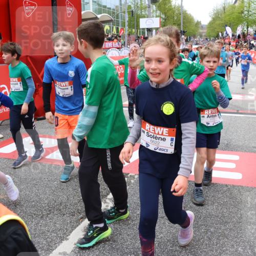 25.04.2026 - Das Zehntel Strokosch-Dieckow http://msf.ph/oto/9583685 25.04.2026 10:58:31 Ziel 5338, 5430, 5522, 5540, 5545, 5546, 5547, 5806, 5815, 5832, 5837, 6138, 6328, 6335, 6338, 6418, 6622, 6625, 6639, 6728, 6877, 6901, 7070, 7374, 7377, 7427, 7682, 7772, 7798, 7867, 8029, 5338, 5430, 5522, 5540, 5545, 5546, 5547, 5806, 5815, 5832, 5837, 6138, 6328, 6335, 6338, 6418, 6622, 6625, 6639, 6728, 6877, 6901, 7070, 7374, 7377, 7427, 7682, 7772, 7798, 7867, 8029 meine-sportfotos.de