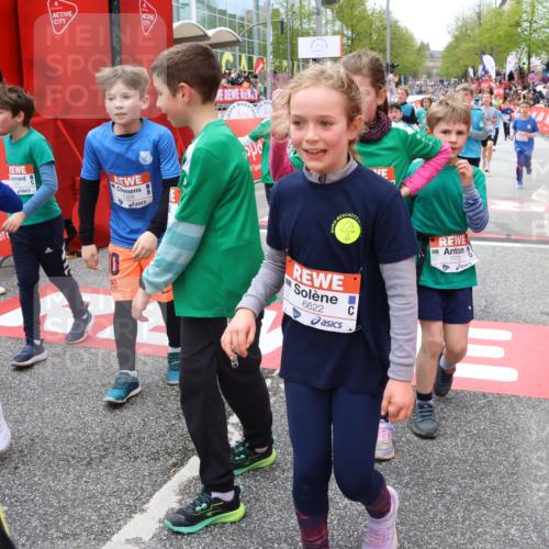 25.04.2026 - Das Zehntel Strokosch-Dieckow http://msf.ph/oto/9583696 25.04.2026 10:58:31 Ziel 5338, 5430, 5522, 5540, 5545, 5546, 5547, 5806, 5815, 5832, 5837, 6138, 6328, 6335, 6338, 6418, 6622, 6625, 6639, 6728, 6877, 6901, 7070, 7374, 7377, 7427, 7682, 7772, 7798, 7867, 8029, 5338, 5430, 5522, 5540, 5545, 5546, 5547, 5806, 5815, 5832, 5837, 6138, 6328, 6335, 6338, 6418, 6622, 6625, 6639, 6728, 6877, 6901, 7070, 7374, 7377, 7427, 7682, 7772, 7798, 7867, 8029 meine-sportfotos.de