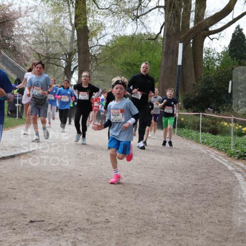 25.04.2026 - Das Zehntel Zöllner http://msf.ph/oto/9583723 25.04.2026 10:42:27 Laufen 5420, 5443, 6393 meine-sportfotos.de