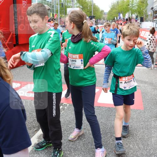 25.04.2026 - Das Zehntel Strokosch-Dieckow http://msf.ph/oto/9583729 25.04.2026 10:58:32 Ziel 5338, 5430, 5522, 5540, 5545, 5546, 5547, 5806, 5815, 5832, 5837, 6328, 6335, 6338, 6418, 6622, 6625, 6639, 6728, 6904, 7772, 7798, 7867, 8029, 5338, 5430, 5522, 5540, 5545, 5546, 5547, 5806, 5815, 5832, 5837, 6328, 6335, 6338, 6418, 6622, 6625, 6639, 6728, 6904, 7772, 7798, 7867, 8029 meine-sportfotos.de