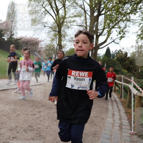 25.04.2026 - Das Zehntel Zöllner http://msf.ph/oto/9583756 25.04.2026 10:42:40 Laufen 6972 meine-sportfotos.de