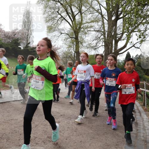 25.04.2026 - Das Zehntel Zöllner http://msf.ph/oto/9583758 25.04.2026 10:42:41 Laufen 6257, 5252, 6133 meine-sportfotos.de
