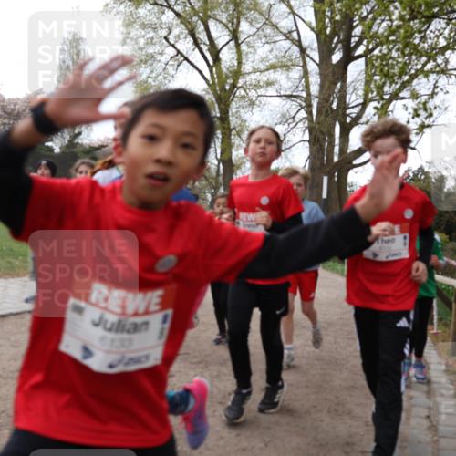 25.04.2026 - Das Zehntel Zöllner http://msf.ph/oto/9583761 25.04.2026 10:42:42 Laufen 6133 meine-sportfotos.de