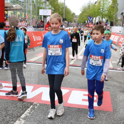 25.04.2026 - Das Zehntel Strokosch-Dieckow http://msf.ph/oto/9583783 25.04.2026 10:58:36 Ziel 5135, 5354, 5430, 5545, 5547, 5806, 5815, 5832, 5837, 6335, 6338, 6418, 6625, 6867, 6888, 6899, 6904, 7007, 7261, 7413, 8014, 8016, 8029, 5135, 5354, 5430, 5545, 5547, 5806, 5815, 5832, 5837, 6335, 6338, 6418, 6625, 6867, 6888, 6899, 6904, 7007, 7261, 7413, 8014, 8016, 8029 meine-sportfotos.de