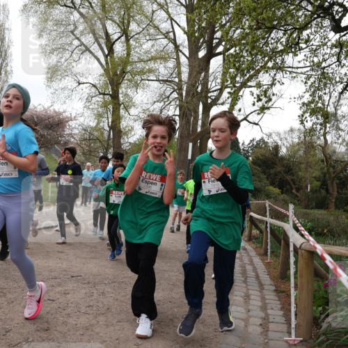 25.04.2026 - Das Zehntel Zöllner http://msf.ph/oto/9583827 25.04.2026 10:43:16 Laufen 6882, 7886, 7915 meine-sportfotos.de