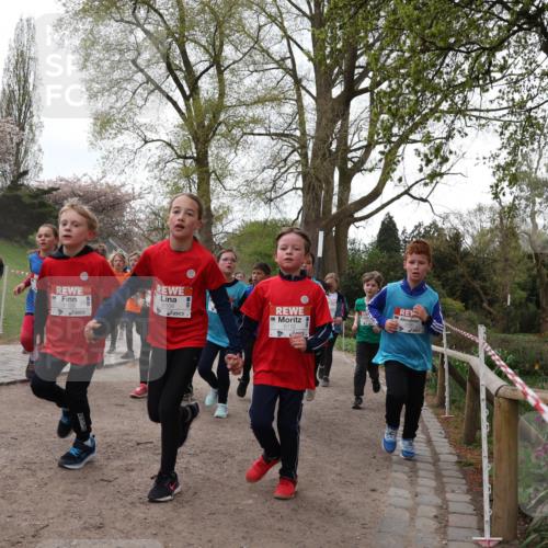 25.04.2026 - Das Zehntel Zöllner http://msf.ph/oto/9583838 25.04.2026 10:43:22 Laufen 7842, 6108, 6112 meine-sportfotos.de