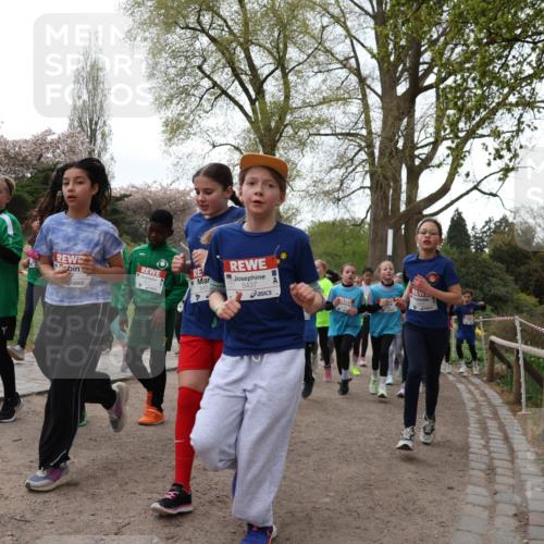 25.04.2026 - Das Zehntel Zöllner http://msf.ph/oto/9583870 25.04.2026 10:43:35 Laufen 5437 meine-sportfotos.de