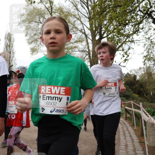 25.04.2026 - Das Zehntel Zöllner http://msf.ph/oto/9583883 25.04.2026 10:43:42 Laufen 5073, 76, 20, 6502, 5068 meine-sportfotos.de