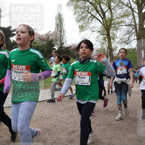25.04.2026 - Das Zehntel Zöllner http://msf.ph/oto/9583898 25.04.2026 10:43:48 Laufen 5525, 5527, 5524, 5017, 6482 meine-sportfotos.de
