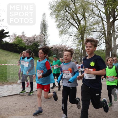 25.04.2026 - Das Zehntel Zöllner http://msf.ph/oto/9583907 25.04.2026 10:43:52 Laufen 5372, 6637, 6646, 6013 meine-sportfotos.de