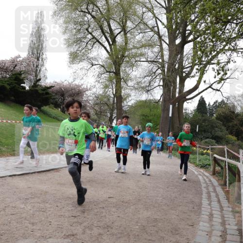 25.04.2026 - Das Zehntel Zöllner http://msf.ph/oto/9583930 25.04.2026 10:44:02 Laufen 10 meine-sportfotos.de