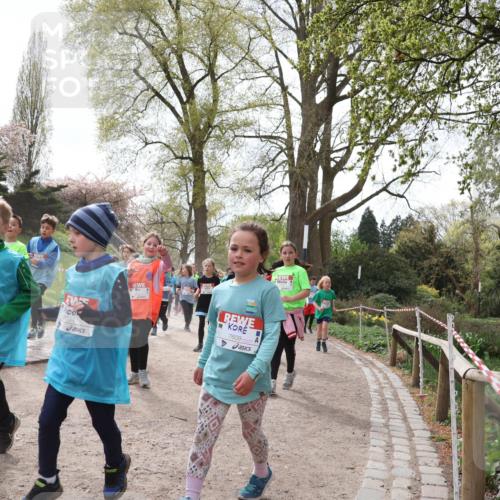 25.04.2026 - Das Zehntel Zöllner http://msf.ph/oto/9584035 25.04.2026 10:44:54 Laufen 5680, 5694, 7609 meine-sportfotos.de