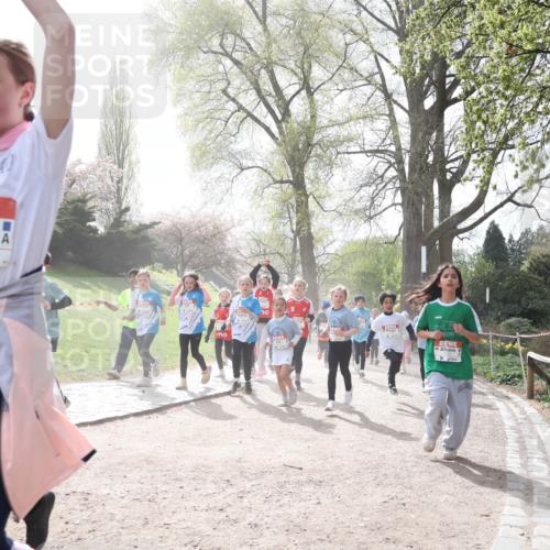 25.04.2026 - Das Zehntel Zöllner http://msf.ph/oto/9584061 25.04.2026 10:45:09 Laufen 5002 meine-sportfotos.de
