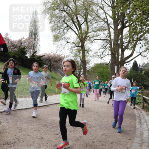 25.04.2026 - Das Zehntel Zöllner http://msf.ph/oto/9584139 25.04.2026 10:45:39 Laufen 7057 meine-sportfotos.de