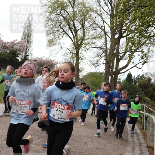 25.04.2026 - Das Zehntel Zöllner http://msf.ph/oto/9584181 25.04.2026 10:45:54 Laufen 6376, 6375 meine-sportfotos.de